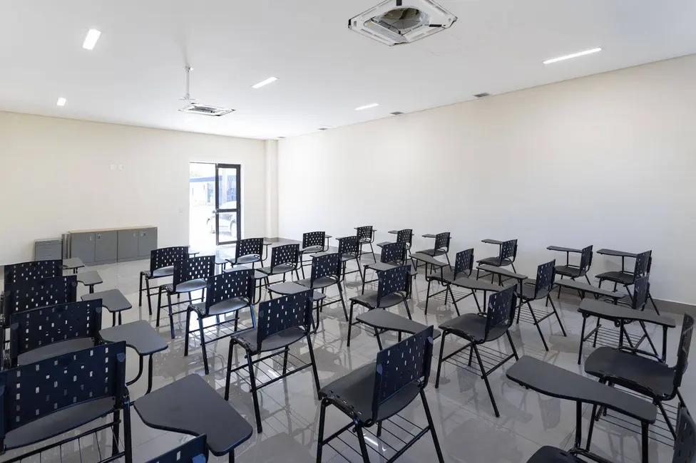 Foto 2 de Sala Comercial para alugar, 1754m2 em Una, Itaquaquecetuba - SP