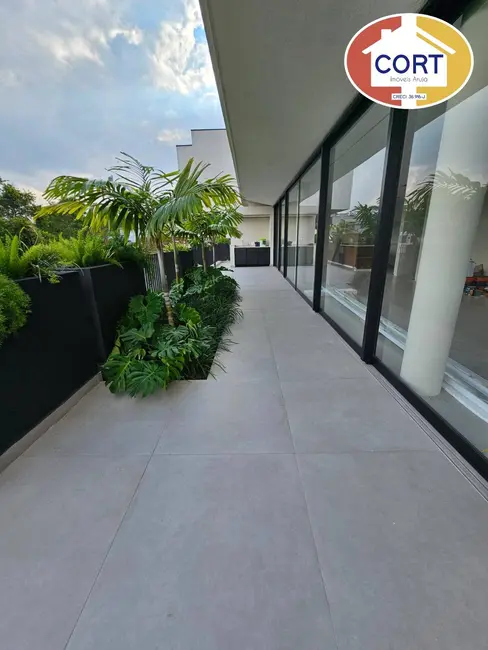Foto 6 de Casa de Condomínio com 4 quartos à venda, 307m2 em Residencial Real Park, Aruja - SP