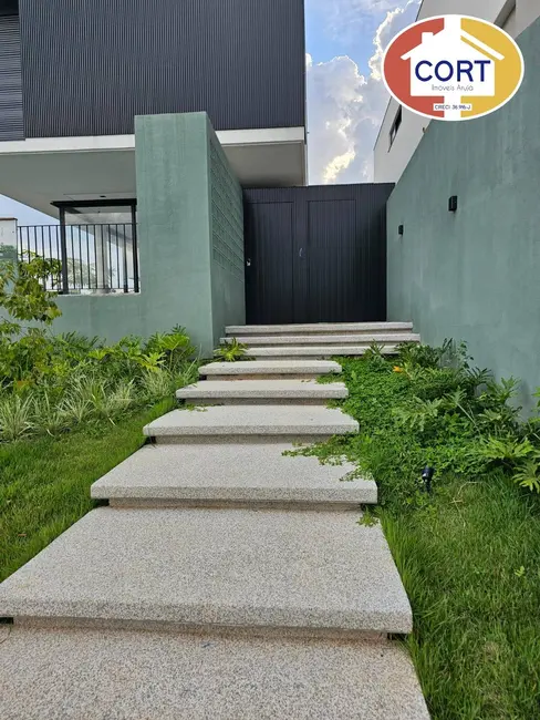 Foto 2 de Casa de Condomínio com 4 quartos à venda, 307m2 em Residencial Real Park, Aruja - SP