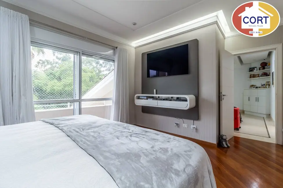 Foto 9 de Casa de Condomínio à venda, 600m2 em Aruja - SP