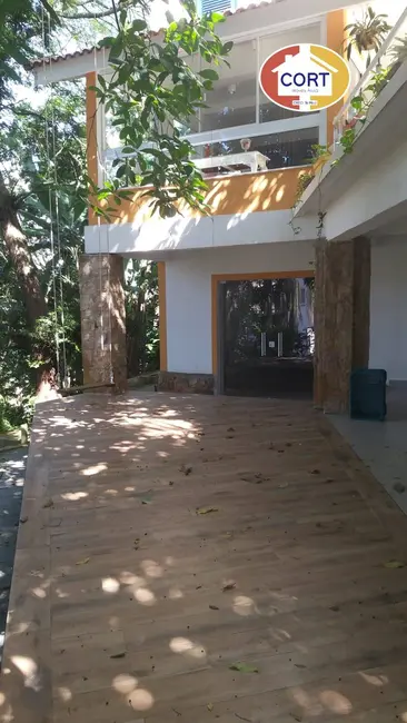 Foto 3 de Casa de Condomínio com 3 quartos à venda e para alugar, 880m2 em Arujá Country Club, Aruja - SP