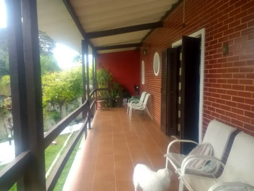 Foto 3 de Chácara com 6 quartos à venda, 197m2 em Santa Isabel - SP