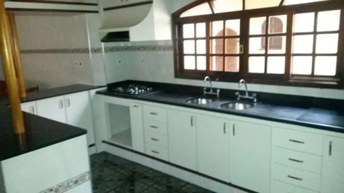 Foto 4 de Casa de Condomínio com 3 quartos à venda, 750m2 em Arujá Country Club, Aruja - SP