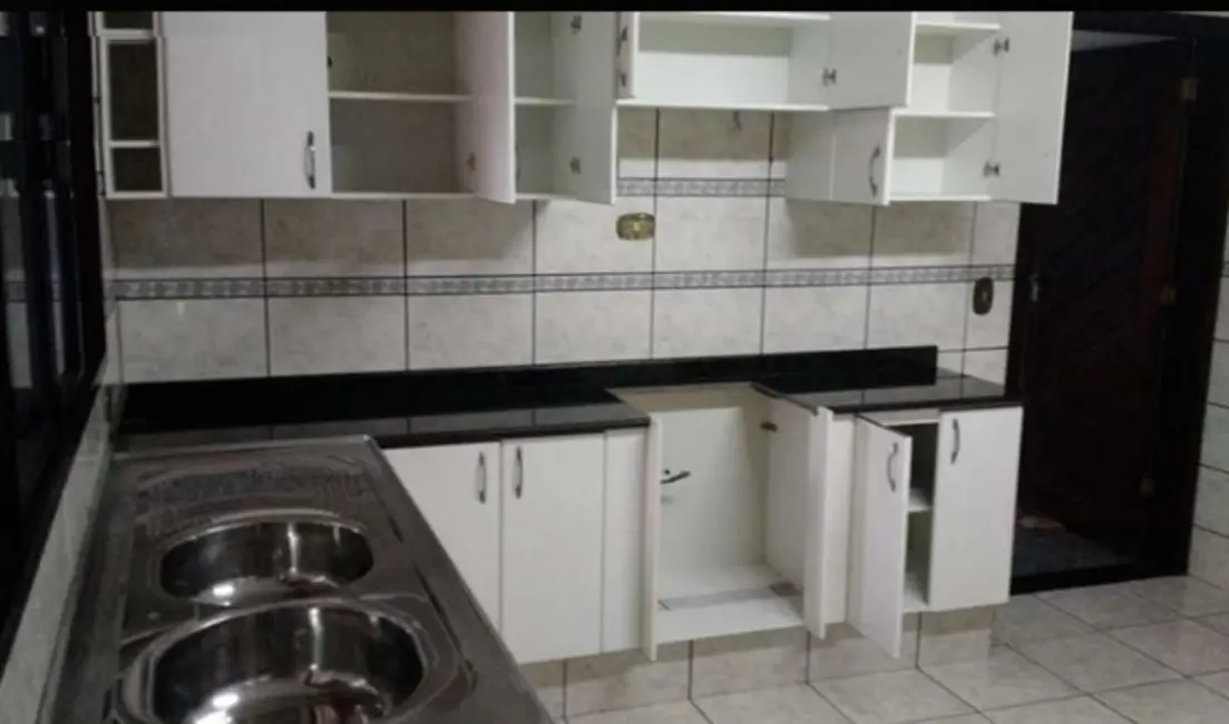 Foto 8 de Casa com 3 quartos para alugar, 1000m2 em Jardim Planalto, Aruja - SP