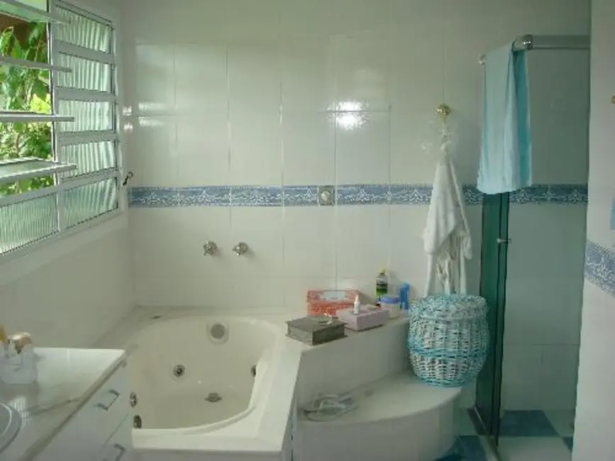 Foto 4 de Casa de Condomínio com 3 quartos à venda, 1660m2 em Arujázinho I, II e III, Aruja - SP