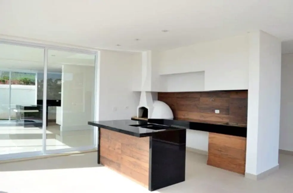 Casa de Condomínio com 4 quartos à venda, 454m2 em Arujá Lagos Residencial, Aruja - SP - imagem 7 Foto 7 de Casa de Condomínio com 4 quartos à venda, 454m2 em Arujá Lagos Residencial, Aruja - SP