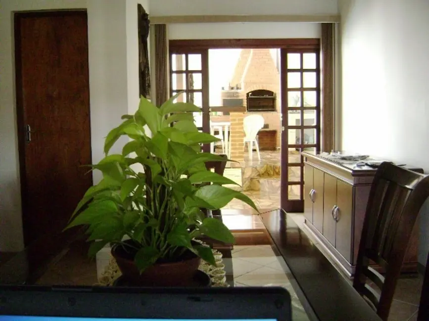 Foto 6 de Casa de Condomínio com 4 quartos à venda, 350m2 em Arujá Country Club, Aruja - SP