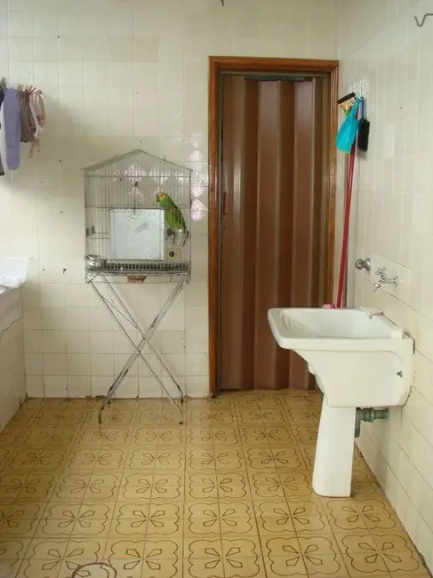 Foto 8 de Casa com 3 quartos à venda, 300m2 em Jordanópolis, Aruja - SP