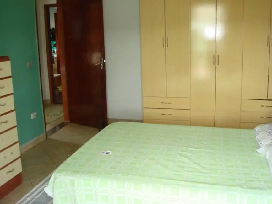 Foto 6 de Casa com 3 quartos à venda, 300m2 em Jordanópolis, Aruja - SP