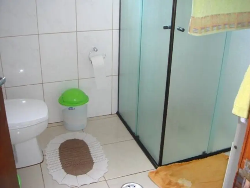 Foto 5 de Casa com 3 quartos à venda, 300m2 em Jordanópolis, Aruja - SP