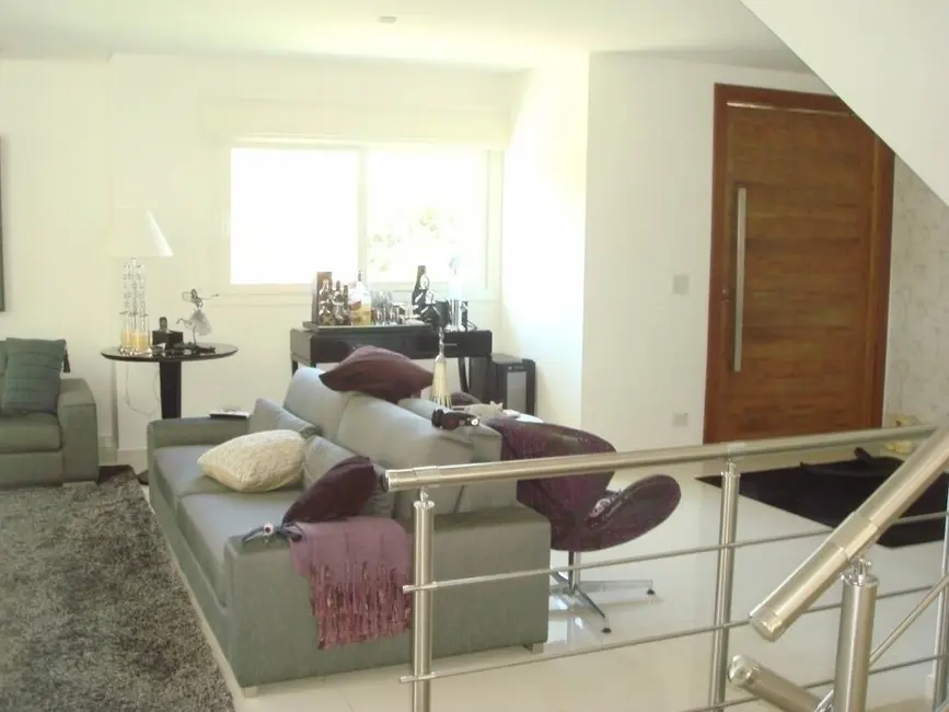 Foto 3 de Casa de Condomínio com 3 quartos à venda, 375m2 em Arujá Country Club, Aruja - SP