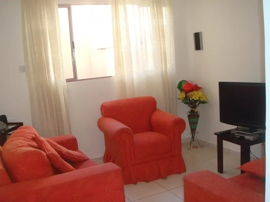 Foto 3 de Casa com 2 quartos à venda, 262m2 em Arujamérica, Aruja - SP