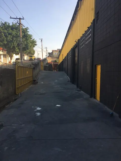 Foto 2 de Armazém / Galpão à venda, 2305m2 em Vila Virgínia, Itaquaquecetuba - SP