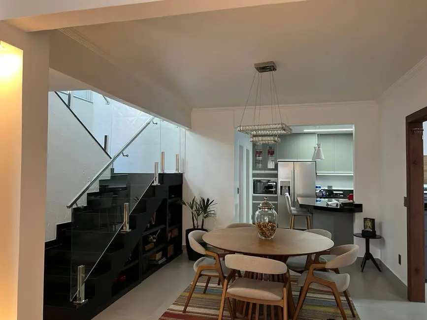 Foto 6 de Casa de Condomínio com 4 quartos à venda, 375m2 em Jardim das Cerejeiras, Aruja - SP