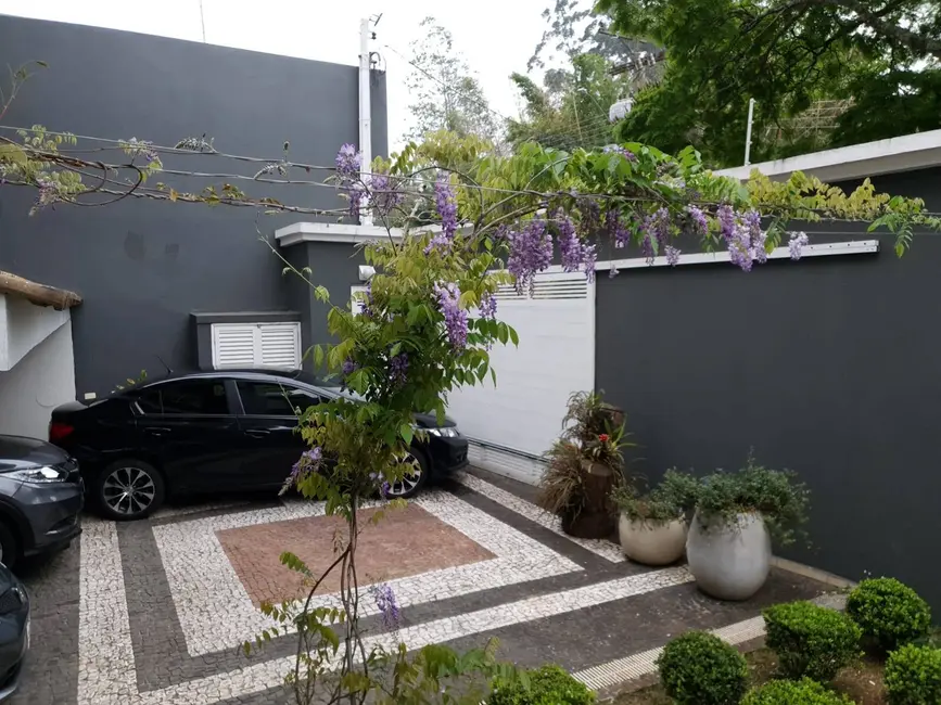 Foto 3 de Casa com 4 quartos à venda, 250m2 em Jardim Rincão, Aruja - SP
