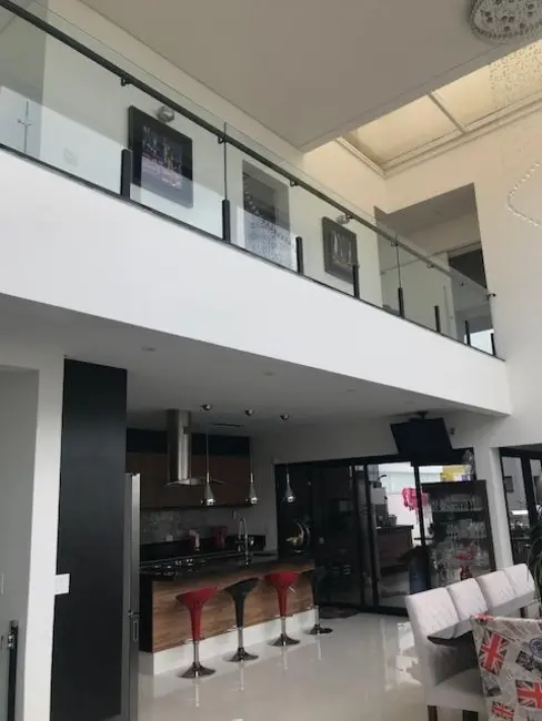 Foto 3 de Casa de Condomínio com 4 quartos para alugar, 390m2 em Jardim das Cerejeiras, Aruja - SP