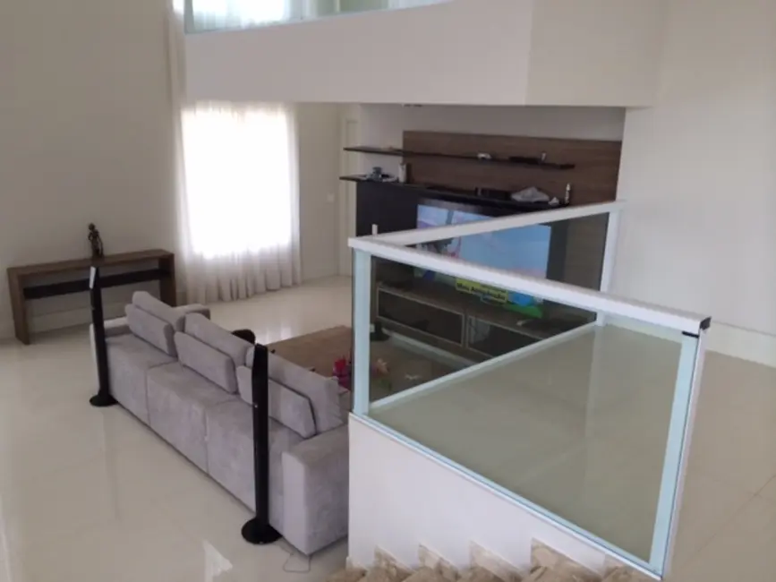 Foto 5 de Casa de Condomínio com 3 quartos à venda, 700m2 em Mogi Das Cruzes - SP