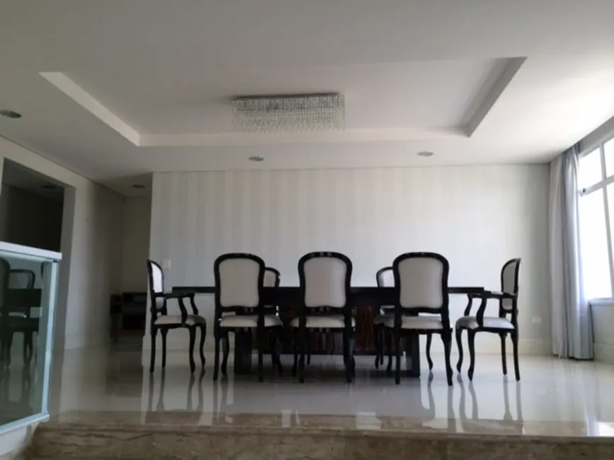 Foto 2 de Casa de Condomínio com 3 quartos à venda, 700m2 em Mogi Das Cruzes - SP