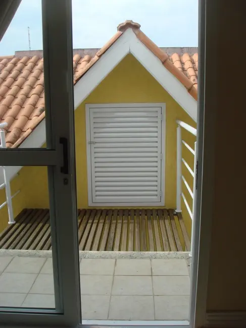 Foto 6 de Casa de Condomínio com 3 quartos à venda, 300m2 em Jardim das Cerejeiras, Aruja - SP