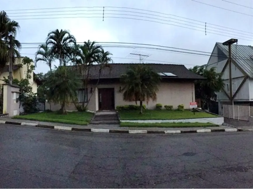 Foto 3 de Casa de Condomínio com 3 quartos à venda, 506m2 em Jardim das Cerejeiras, Aruja - SP