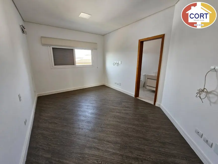Foto 3 de Casa de Condomínio com 4 quartos à venda e para alugar, 617m2 em Jardim Fazenda Rincão, Aruja - SP