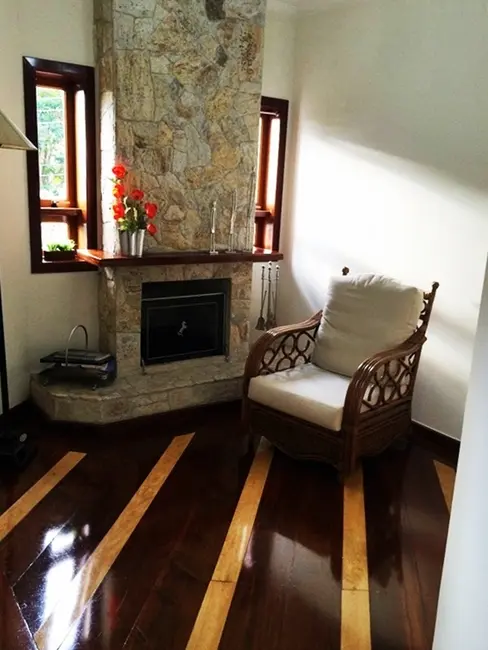 Foto 5 de Casa de Condomínio à venda, 300m2 em Aruja - SP