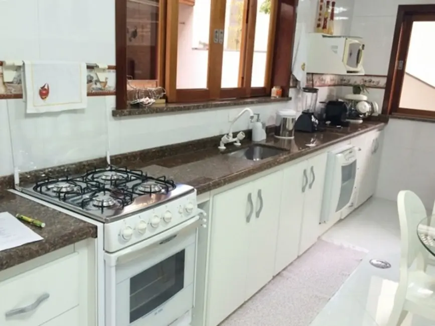 Foto 7 de Casa de Condomínio à venda, 300m2 em Aruja - SP