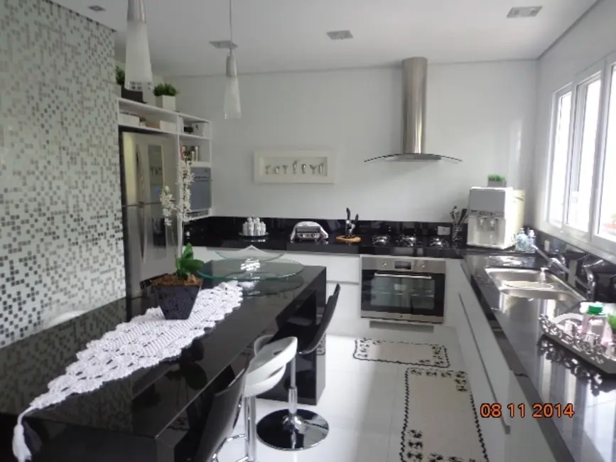 Foto 6 de Casa de Condomínio com 4 quartos à venda, 2200m2 em Novo Horizonte Hills I e II, Aruja - SP