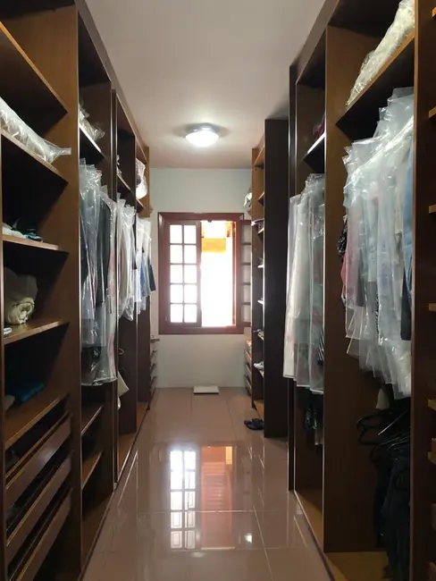 Casa de Condomínio com 5 quartos à venda, 900m2 em Jardim Altos de Suzano, Suzano - SP - imagem 4 Foto 4 de Casa de Condomínio com 5 quartos à venda, 900m2 em Jardim Altos de Suzano, Suzano - SP