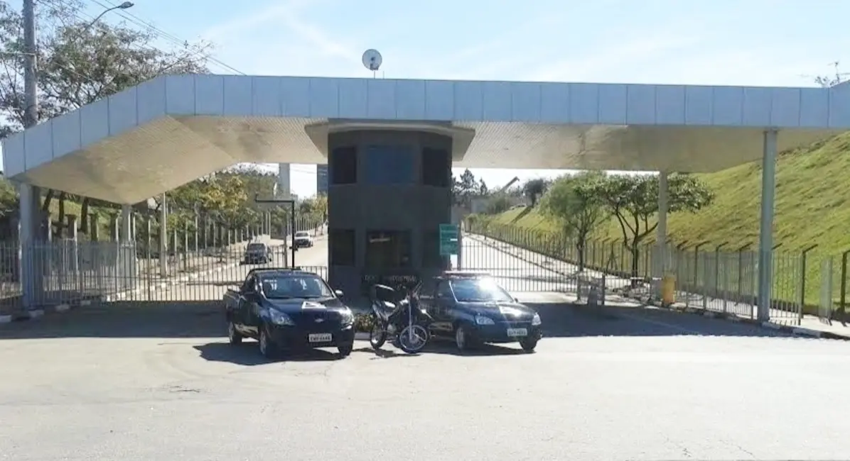 Terreno / Lote à venda e para alugar, 5604m2 em Aruja - SP - imagem 3 Foto 3 de Terreno / Lote à venda e para alugar, 5604m2 em Aruja - SP