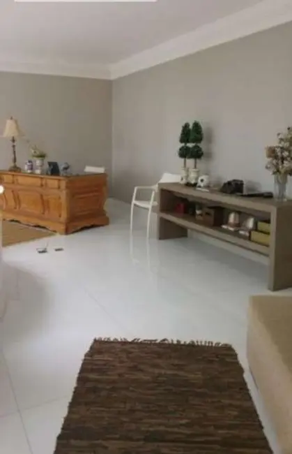 Foto 7 de Casa de Condomínio com 5 quartos à venda, 2000m2 em Caputera, Aruja - SP