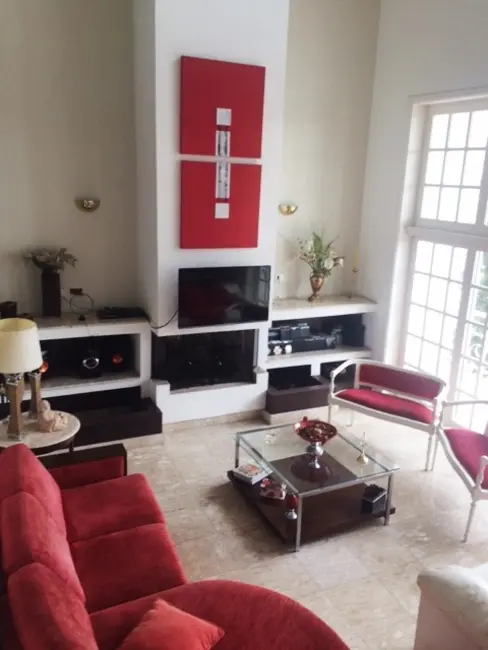 Casa de Condomínio com 5 quartos à venda, 876m2 em Aruja - SP - imagem 3 Foto 3 de Casa de Condomínio com 5 quartos à venda, 876m2 em Aruja - SP