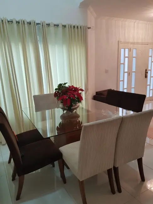 Foto 8 de Sobrado com 4 quartos à venda, 500m2 em Jardim das Cerejeiras, Aruja - SP