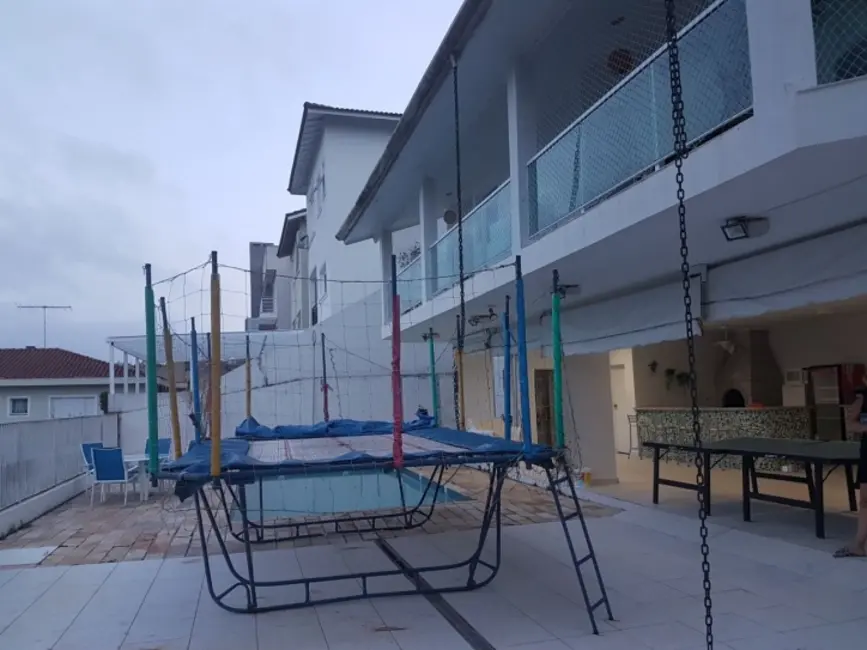 Foto 3 de Sobrado com 4 quartos à venda, 500m2 em Jardim das Cerejeiras, Aruja - SP