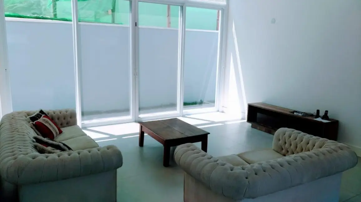 Foto 2 de Casa de Condomínio com 4 quartos à venda e para alugar, 350m2 em Arujázinho IV, Aruja - SP