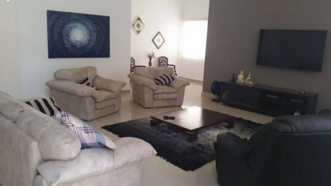 Foto 3 de Casa de Condomínio com 3 quartos à venda, 400m2 em Arujázinho IV, Aruja - SP