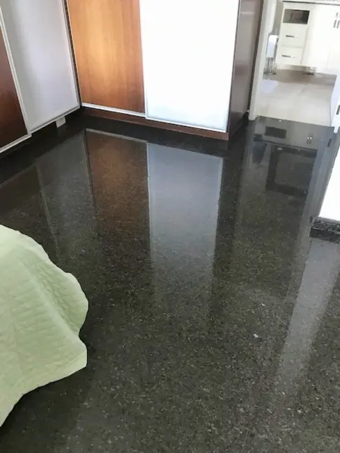 Foto 6 de Casa com 3 quartos à venda, 1000m2 em Jordanópolis, Aruja - SP