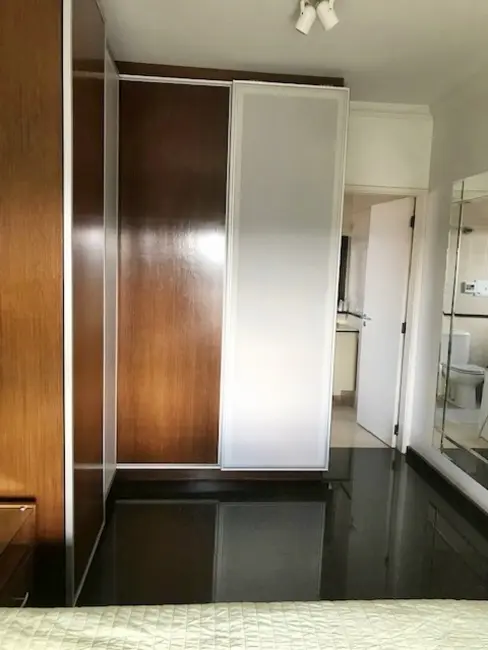 Foto 5 de Casa com 3 quartos à venda, 1000m2 em Jordanópolis, Aruja - SP