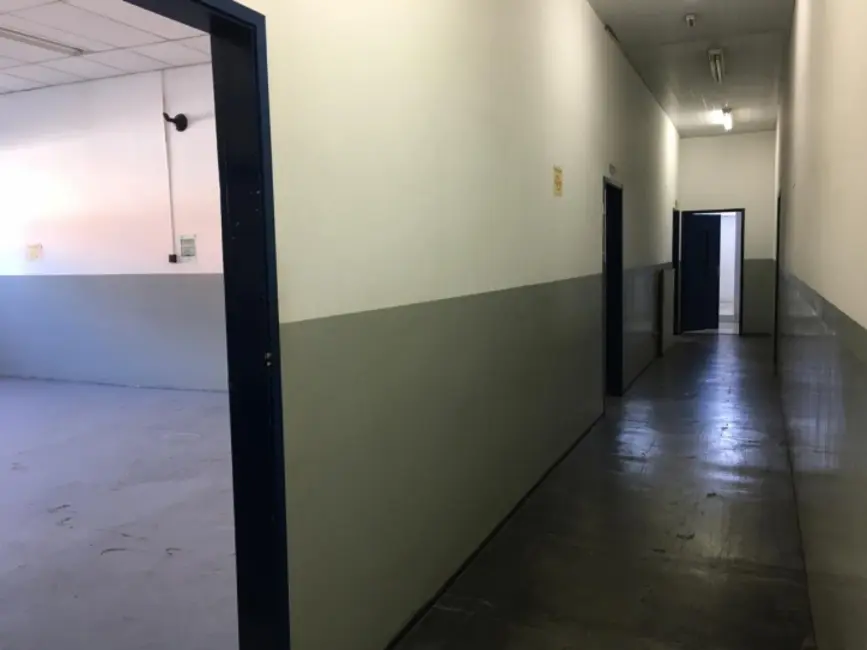 Foto 6 de Armazém / Galpão para alugar, 2758m2 em Jandira - SP