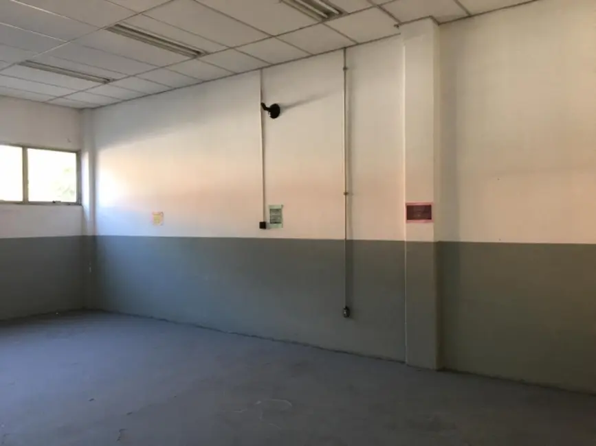 Foto 8 de Armazém / Galpão para alugar, 2758m2 em Jandira - SP