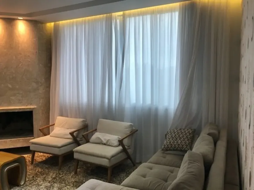 Casa de Condomínio com 3 quartos à venda, 300m2 em Residencial Colinas do Aruã, Mogi Das Cruzes - SP - imagem 4 Foto 4 de Casa de Condomínio com 3 quartos à venda, 300m2 em Residencial Colinas do Aruã, Mogi Das Cruzes - SP