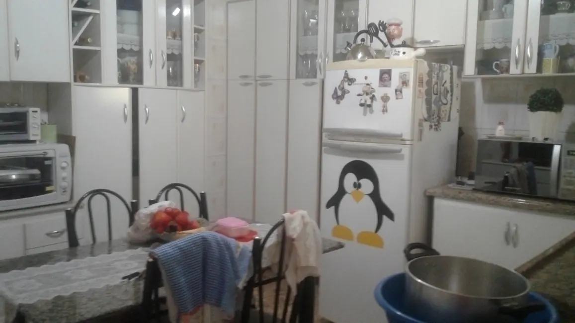 Foto 15 de Casa à venda, 300m2 em Jordanópolis, Aruja - SP