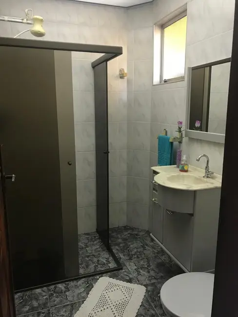 Foto 24 de Casa à venda, 300m2 em Jordanópolis, Aruja - SP