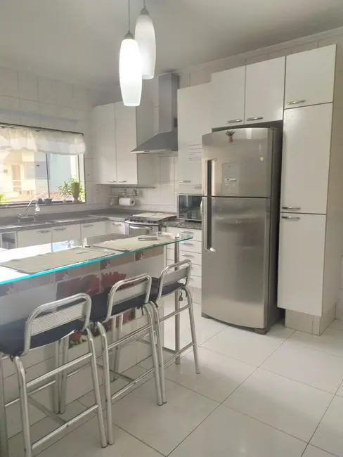 Foto 9 de Casa com 4 quartos à venda, 300m2 em Vila Oliveira, Mogi Das Cruzes - SP