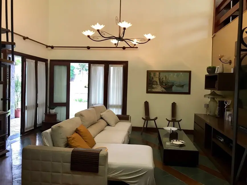 Foto 1 de Casa de Condomínio com 4 quartos à venda, 1200m2 em Aruja - SP