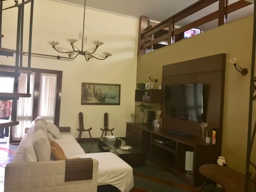 Foto 4 de Casa de Condomínio com 4 quartos à venda, 1200m2 em Aruja - SP