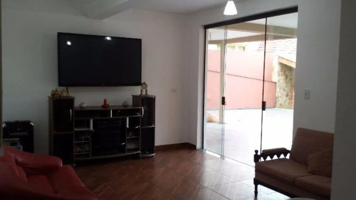 Foto 7 de Casa de Condomínio com 4 quartos à venda, 1260m2 em Caputera, Aruja - SP