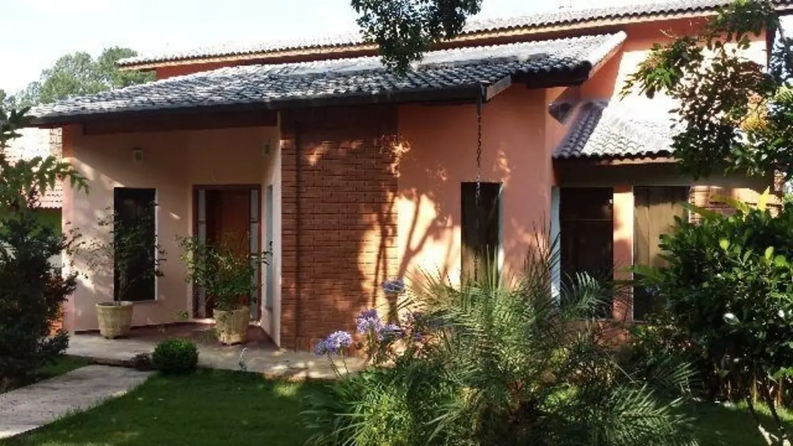 Foto 1 de Casa de Condomínio com 4 quartos à venda, 1260m2 em Caputera, Aruja - SP
