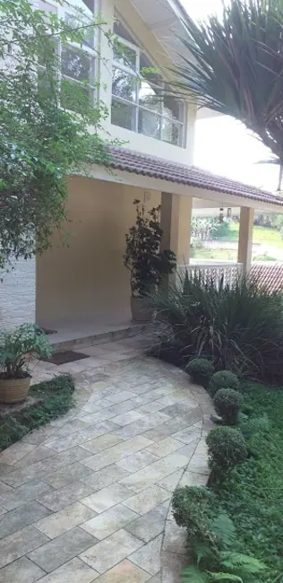 Foto 2 de Casa de Condomínio com 3 quartos à venda e para alugar, 1000m2 em Aruja - SP