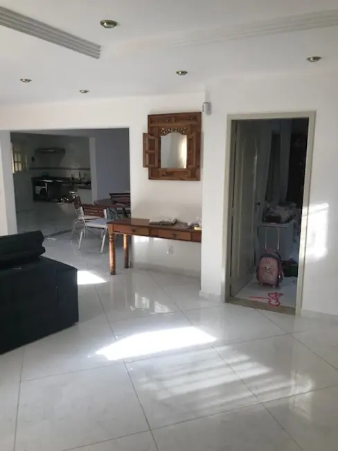 Foto 2 de Casa com 3 quartos à venda, 313m2 em Jardim Ângelo, Aruja - SP